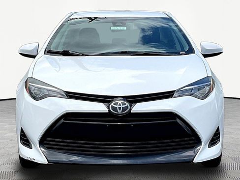 Used 2017 Toyota Corolla LE FWD image 2