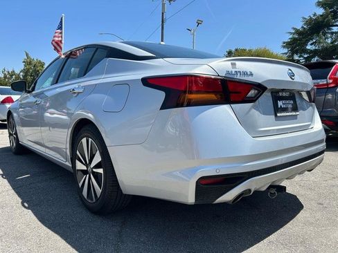 Used 2020 Nissan Altima 2.5 SV FWD image 5
