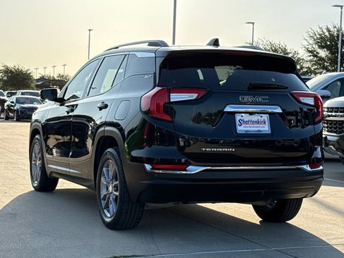 Used 2022 GMC Terrain SLT FWD image 7