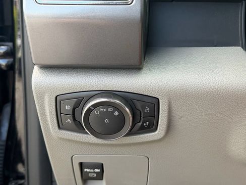 Used 2020 Ford F150 XLT RWD image 27