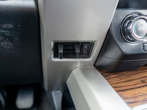Used 2020 Ford F150 Lariat w/ Equipment Group 501A Mid AWD/4WD image 28