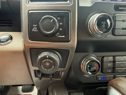 Used 2019 Ford F150 Limited w/ Trailer Tow Package AWD/4WD image 14