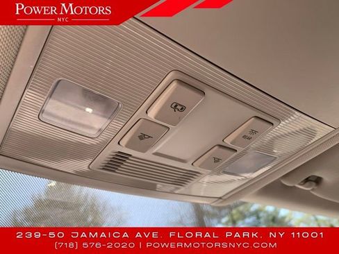 Used 2022 Volkswagen Taos S image 35