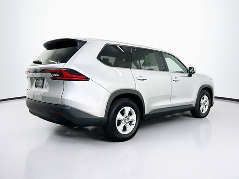 Used 2025 Toyota Grand Highlander AWD image 9