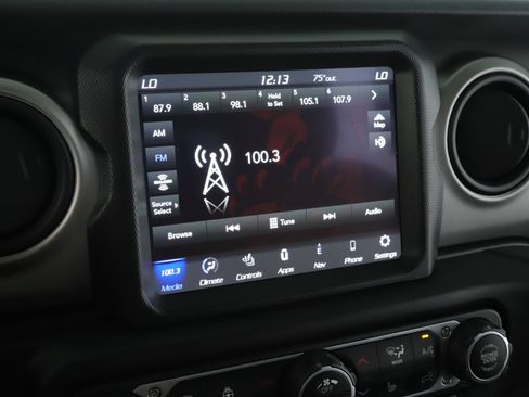 Used 2021 Jeep Gladiator Sport w/ Quick Order Package 24Q 80Th AWD/4WD image 12