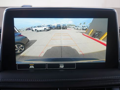 Used 2021 Chevrolet Suburban Z71 AWD/4WD image 21