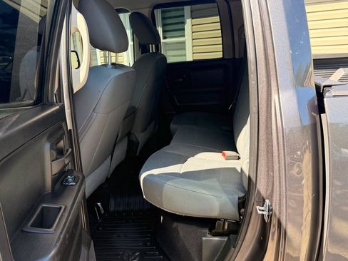 Used 2019 RAM 1500 Express AWD/4WD image 21