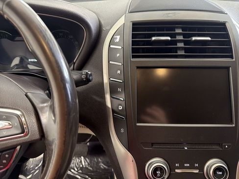 Used 2015 Lincoln MKC FWD w/ Equipment Group 101A Select image 28