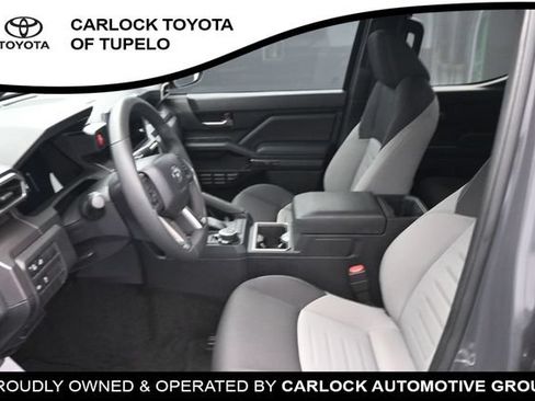 Used 2025 Toyota Tacoma TRD Sport AWD/4WD image 12