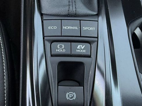 Used 2026 Toyota Camry SE FWD image 21