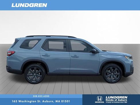 New 2026 Honda Pilot Sport image 6
