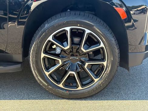 Used 2024 Chevrolet Tahoe RST AWD/4WD image 14