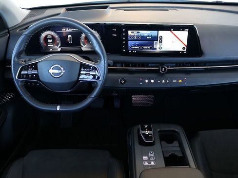 Used 2023 Nissan Ariya AWD image 21