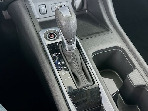 Used 2025 Nissan Sentra SV image 24