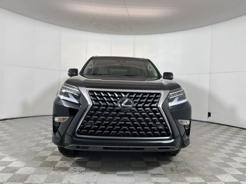 Used 2023 Lexus GX 460 Premium image 2