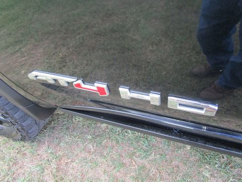 Used 2024 GMC Sierra 2500 AT4 w/ AT4 Premium Plus Package image 20