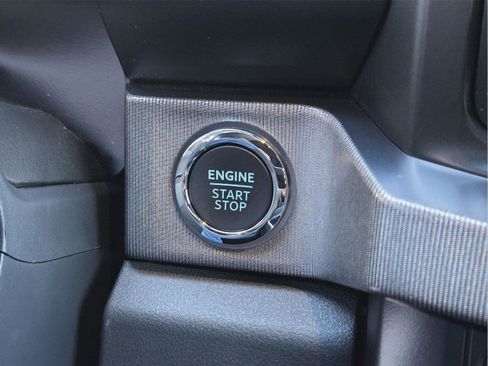 Used 2025 Ford F350 Platinum image 36