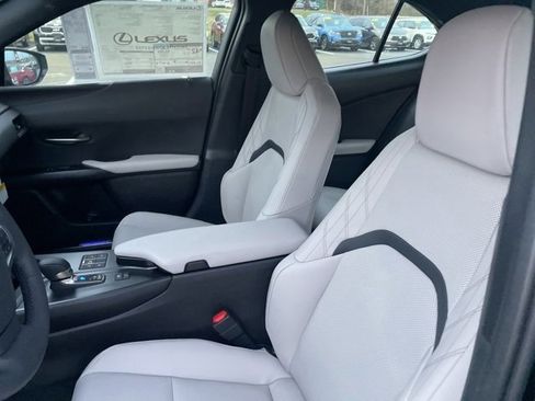 New 2025 Lexus UX 300h AWD image 10