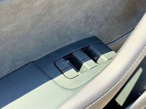 Used 2023 Tesla Model 3 Standard Range RWD image 17
