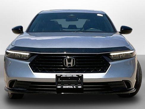 Used 2023 Honda Accord Sport image 3