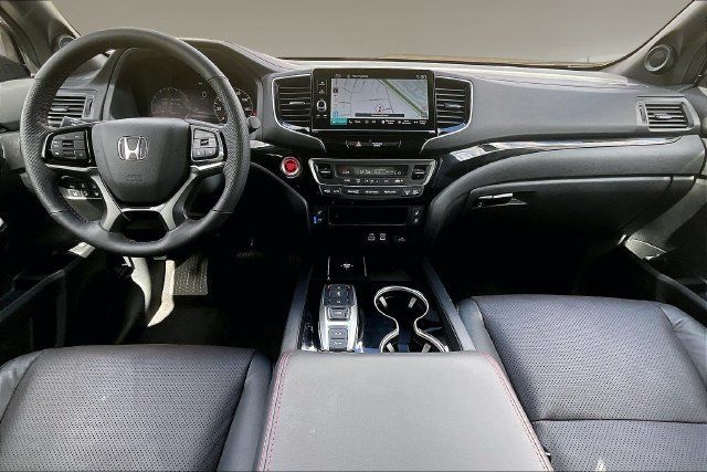 Used 2026 Honda Ridgeline Black Edition image 8