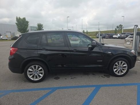 Used 2017 BMW X3 xDrive28i AWD/4WD image 12