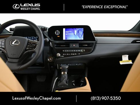 New 2025 Lexus ES 350 w/ Premium Package image 9