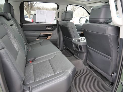 Used 2022 Toyota Tundra Limited AWD/4WD image 18