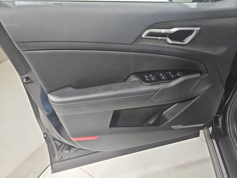 Used 2024 Kia Sportage X-Line w/ X-Line Premium Package image 11