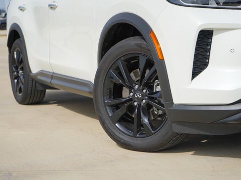 Certified 2025 INFINITI QX60 Luxe w/ Black Edition image 2