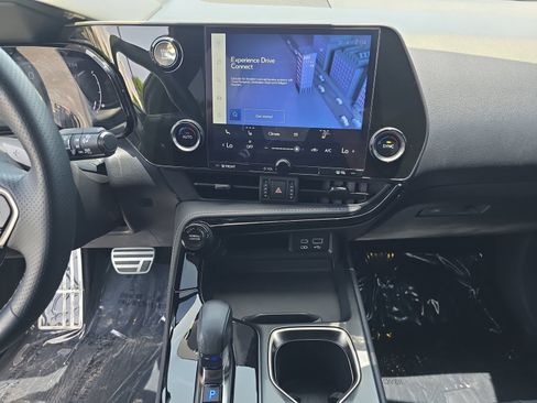 Used 2022 Lexus NX 350 F Sport w/ Accessory Package 2 AWD/4WD image 26