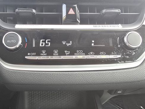 Used 2024 Toyota Corolla LE image 25