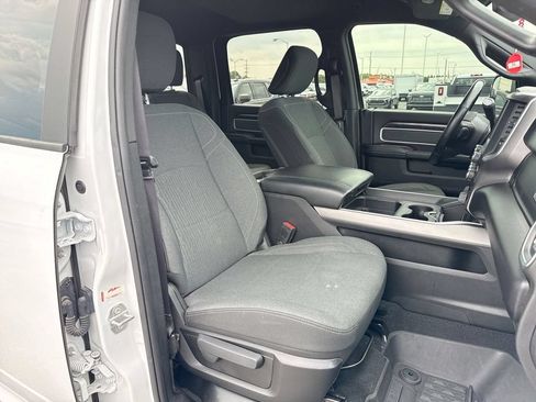 Used 2021 RAM 2500 Big Horn w/ Night Edition AWD/4WD image 25
