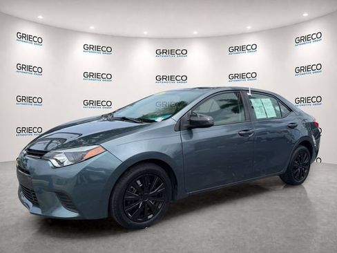 Used 2015 Toyota Corolla LE FWD image 3