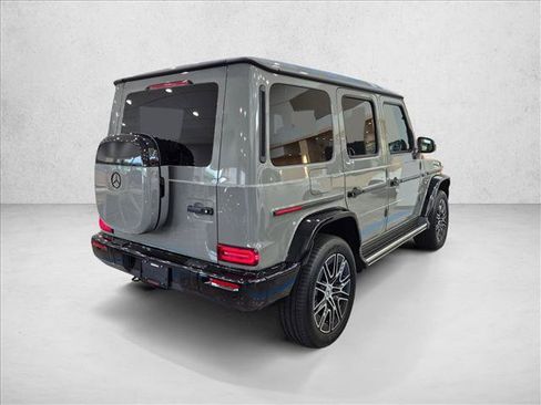 New 2027 Mercedes-Benz G 580 e image 2