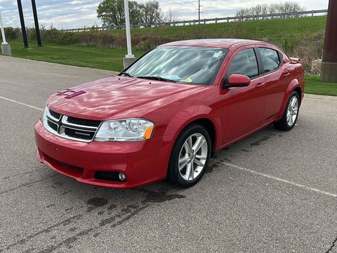 Used 2012 Dodge Avenger SXT Plus w/ Cold Weather Group FWD image 7