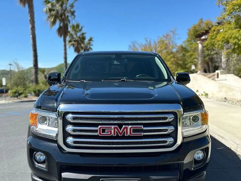 Used 2018 GMC Canyon SLE w/ SLE Convenience Package image 8