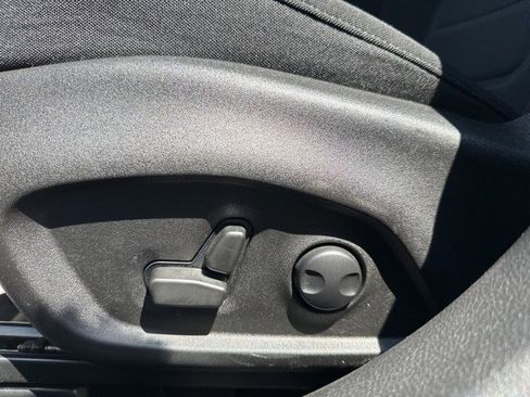 Used 2022 Jeep Renegade Latitude w/ Convenience Group image 18