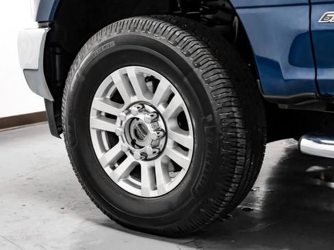 Used 2017 Ford F250 XLT w/ XLT Value Package image 61