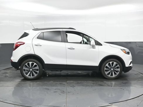 Used 2022 Buick Encore Preferred w/ Safety Package AWD/4WD image 5