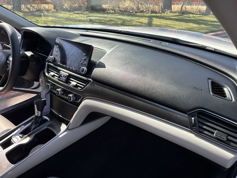 Used 2019 Honda Accord LX image 21