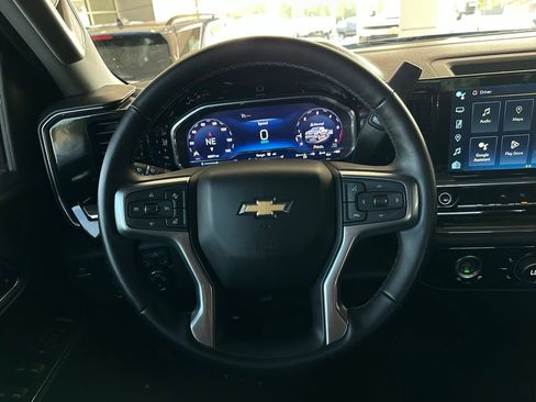 Used 2024 Chevrolet Silverado 1500 LT AWD/4WD image 19