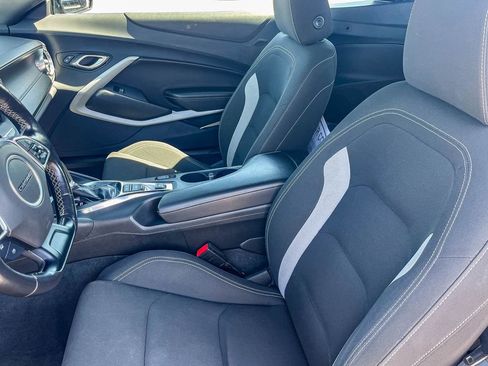 Certified 2023 Chevrolet Camaro LT image 39