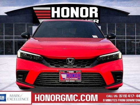 Used 2023 Honda Civic Sport image 2