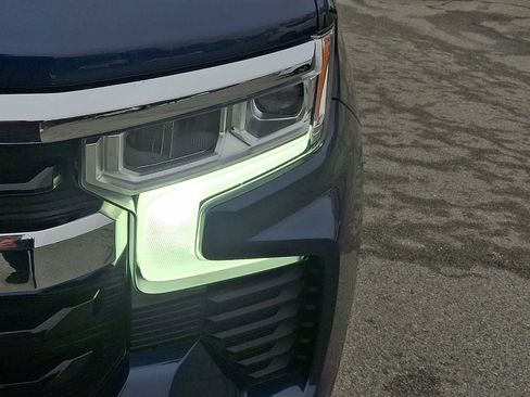 Used 2022 Chevrolet Silverado 1500 LT image 10