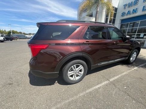 Used 2020 Ford Explorer XLT AWD/4WD image 6