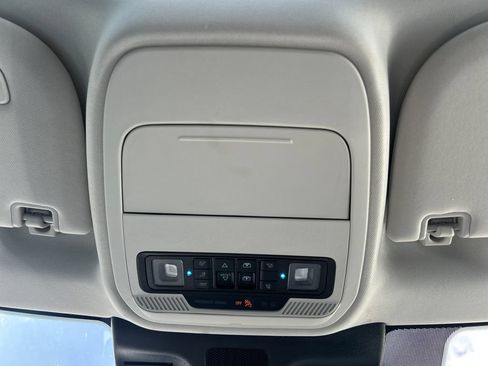 Used 2025 Ford Expedition Max Active RWD image 23