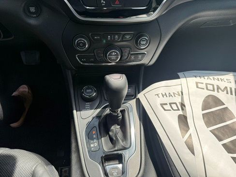 Used 2019 Jeep Cherokee Limited AWD/4WD image 21