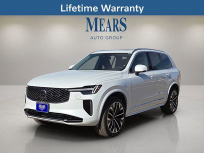 New 2026 Volvo XC90 B5 Plus w/ Protection Package Premier