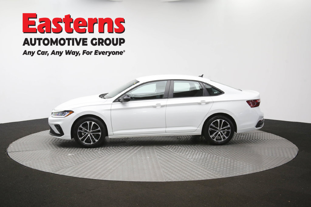 Used 2025 Volkswagen Jetta Sport FWD image 59